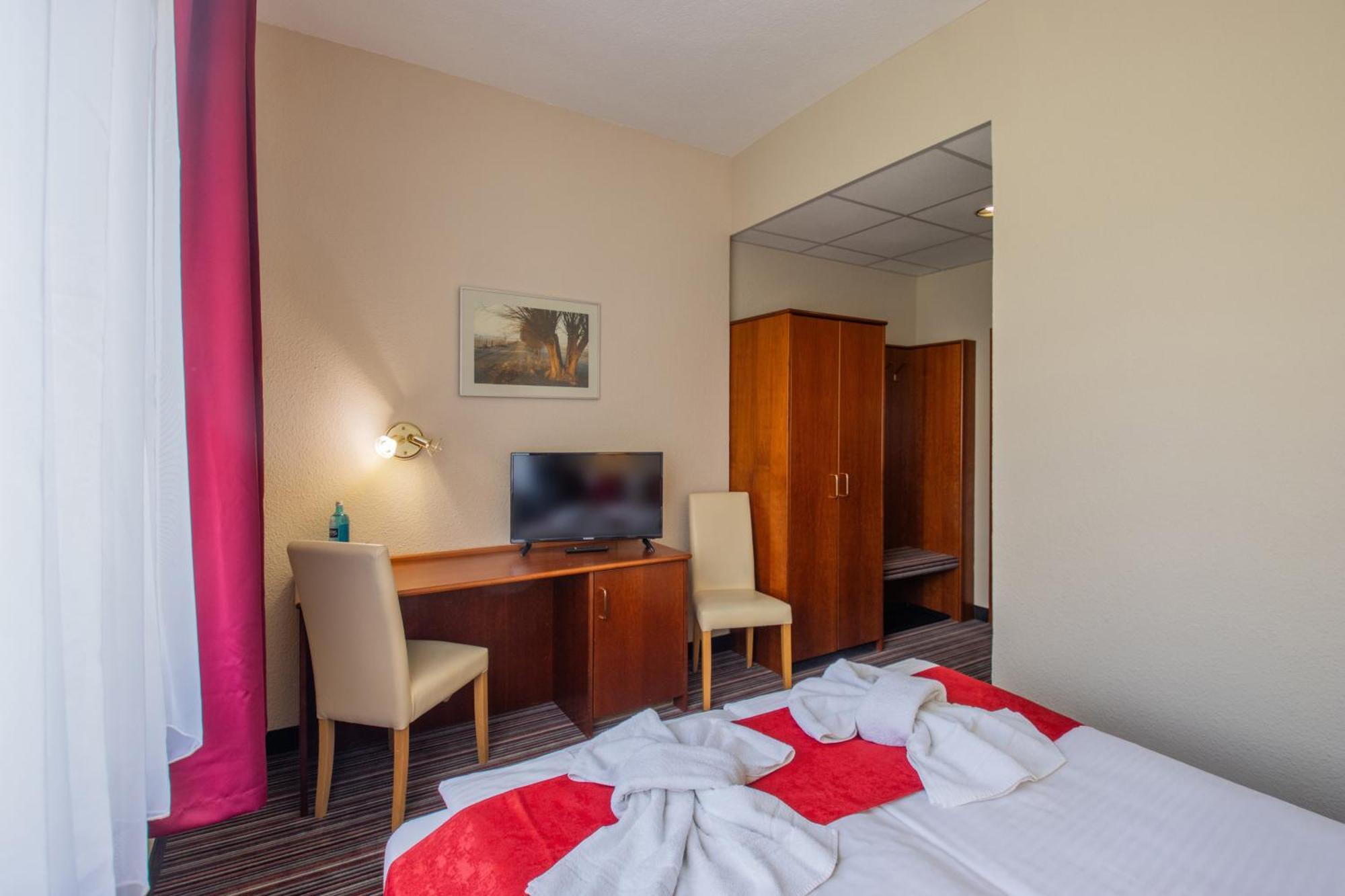 Seehotel Brandenburg An Der Havel Brielow Exteriér fotografie